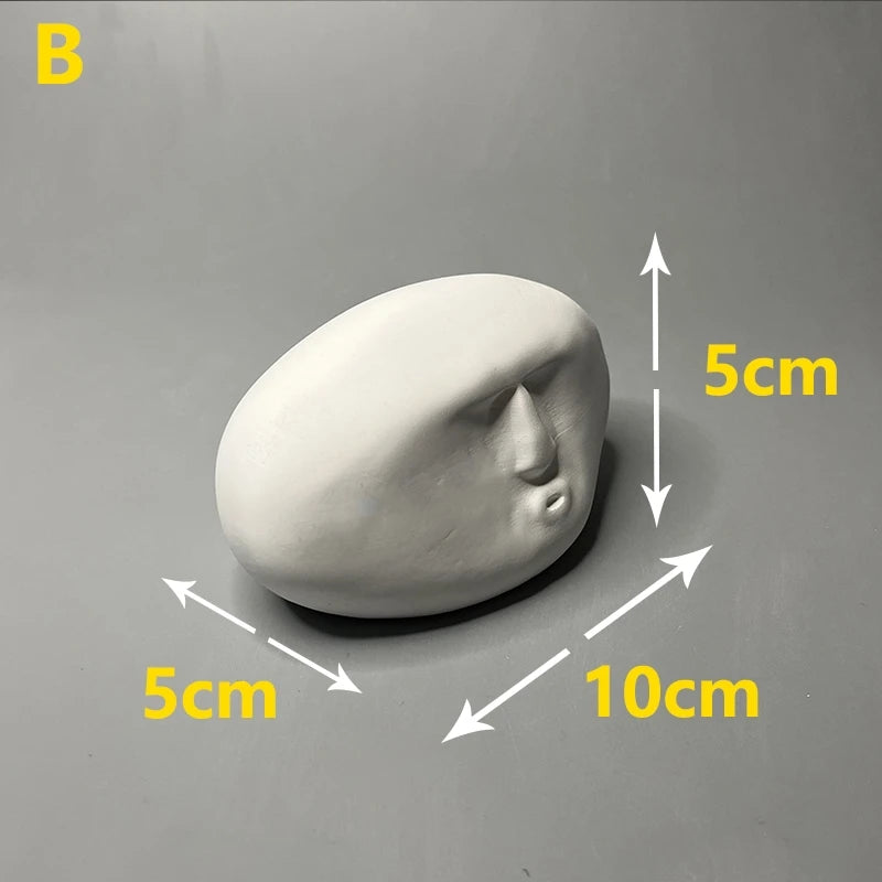 Room Decor Statue Modern Abstract Creativity Items Luxury Figurines for Interior Art Living Room Desk Sculpture Garden Decor